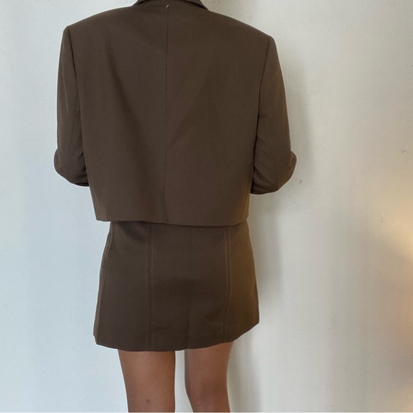 Zara cropped blazer + mini skirt in khaki brown - Picture 7 of 9